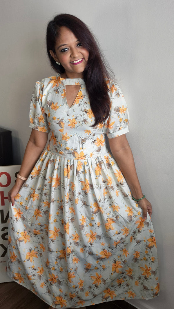 Amber Bloom – Floral Maxi Dress